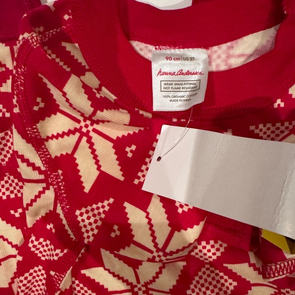 NWT Hanna Andersson Holiday Pajamas Christmas Snowflake Sz3. Perfect condition. - Picture 4 of 5